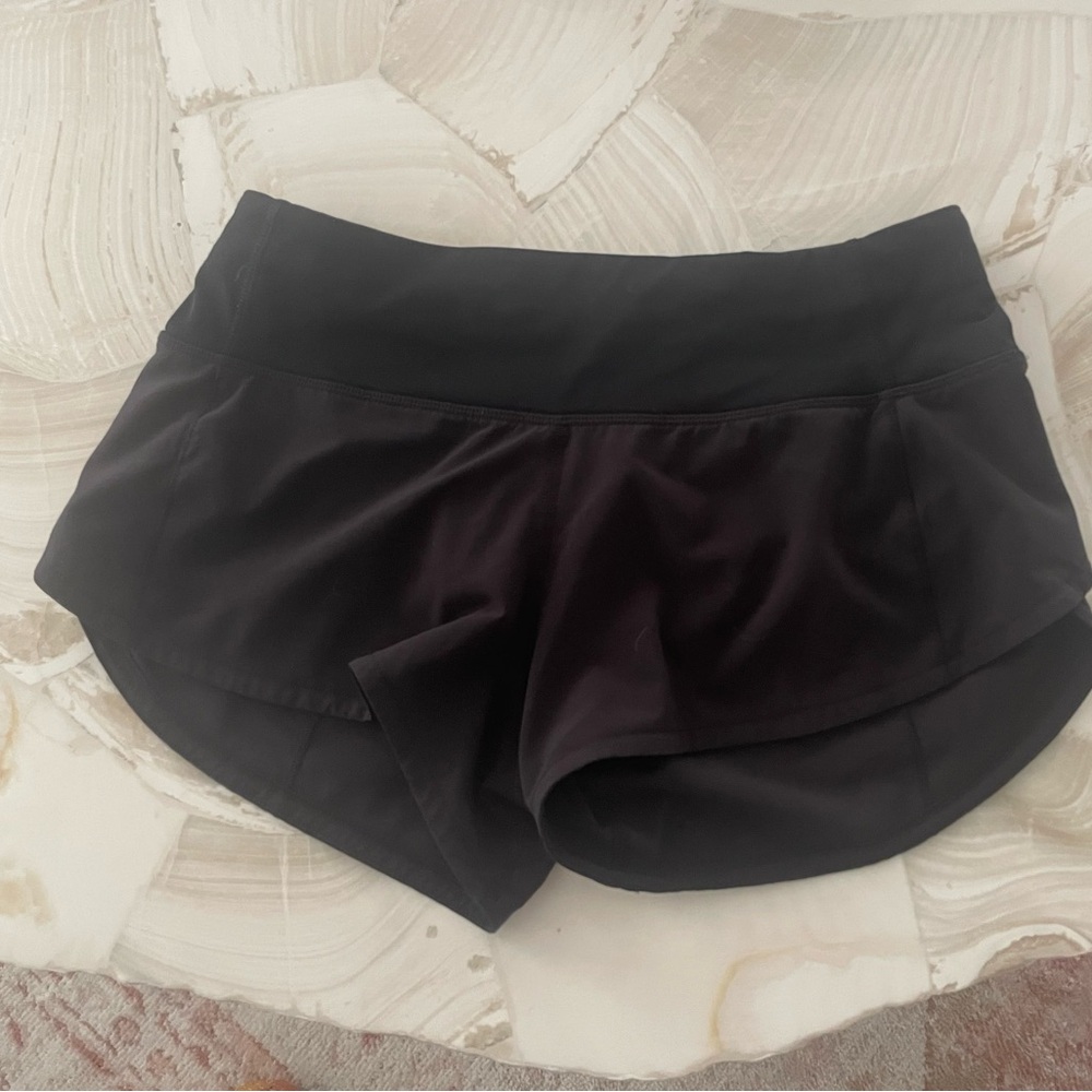Black Lululemon Speed Up Shorts. Size 0 and 2.5” low rise